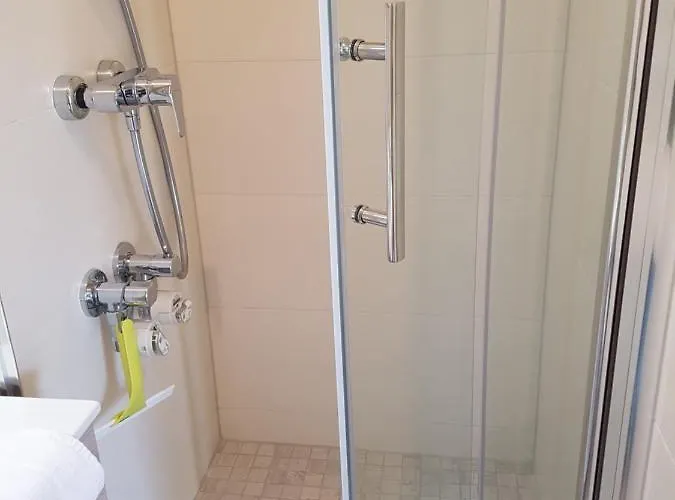 Nina Exklusiv Design Mit Bergblick Lägenhet